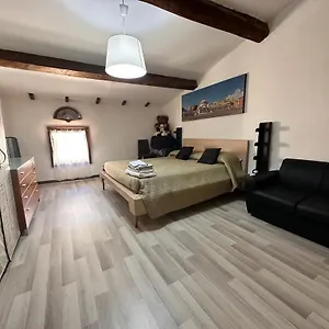 Guest house Karivi - Poma, Florence